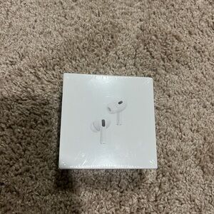 Apple White Wireless Earbuds